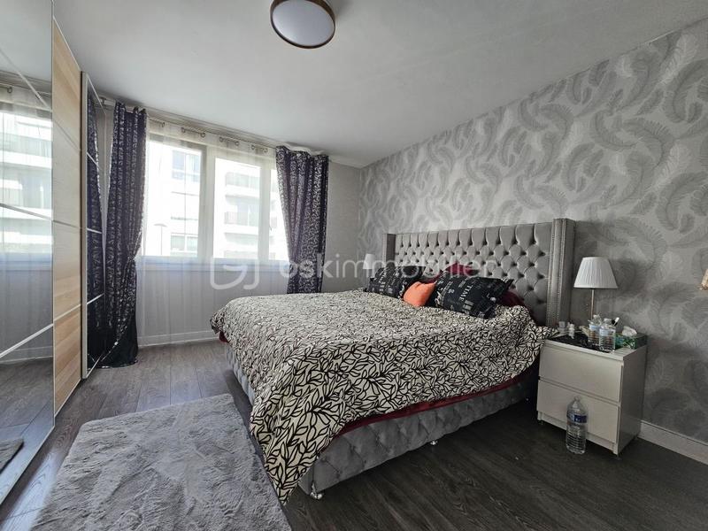 Maison - 177 m² - 8 pièces