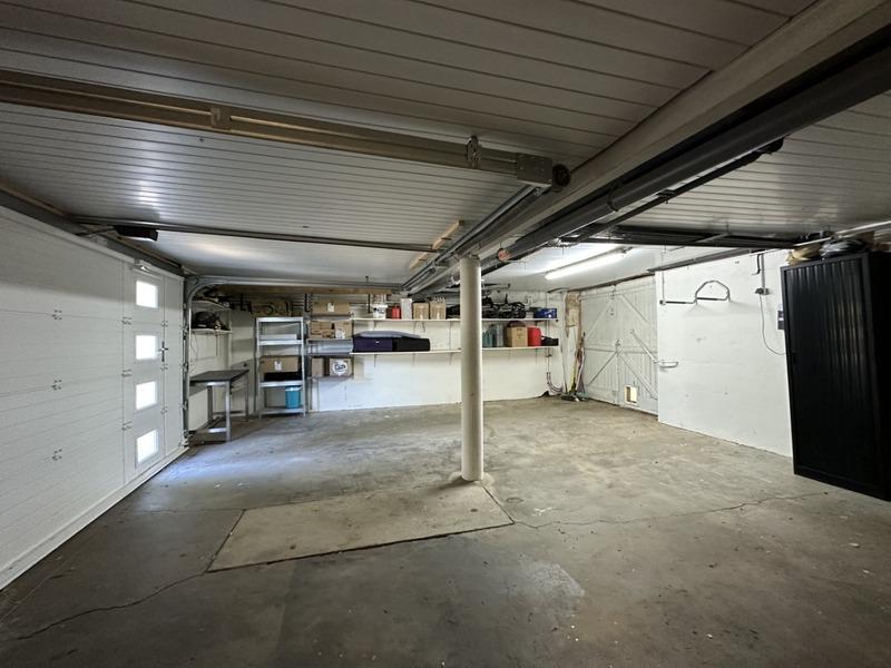 Propriété - 237 m² - 11 pièces