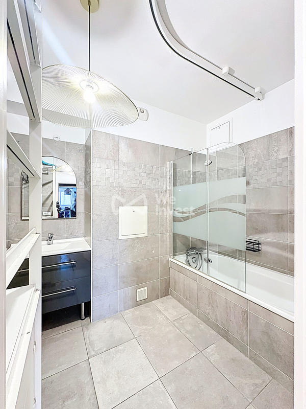 Appartement - 100 m² - 4 pièces