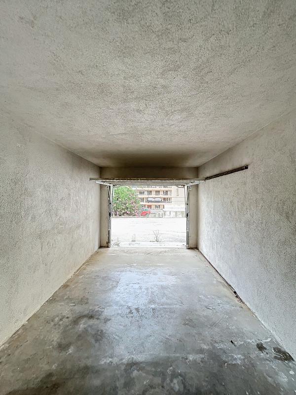 Parking / Garage - 16 m²