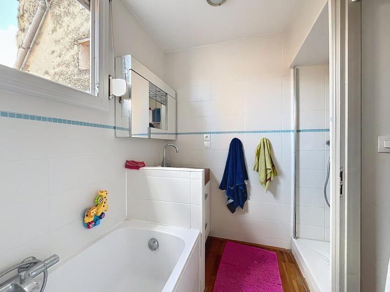 Appartement - 64 m² - 3 pièces