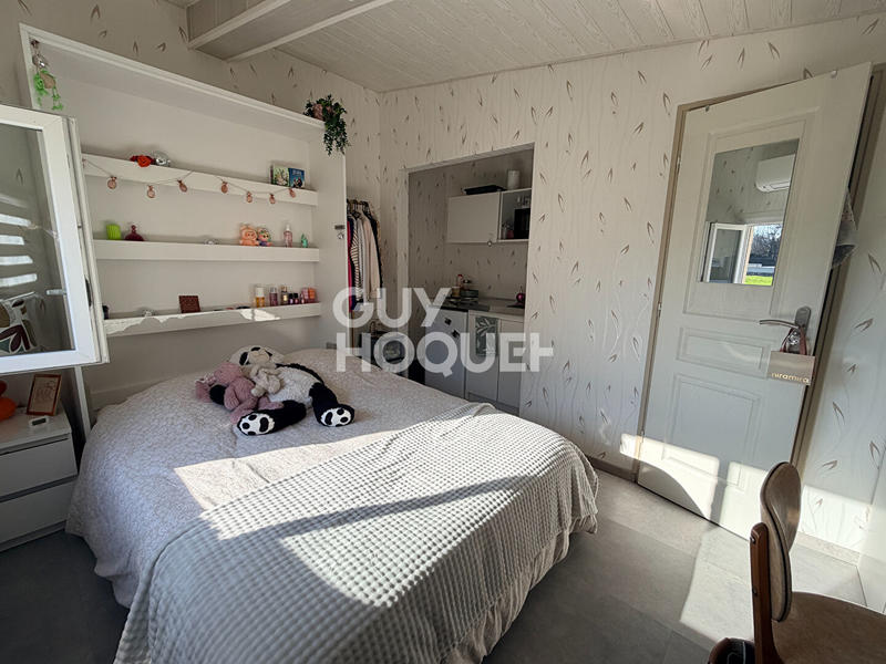 Maison - 253 m² - 8 pièces