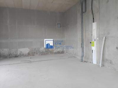 Local commercial - 143 m²