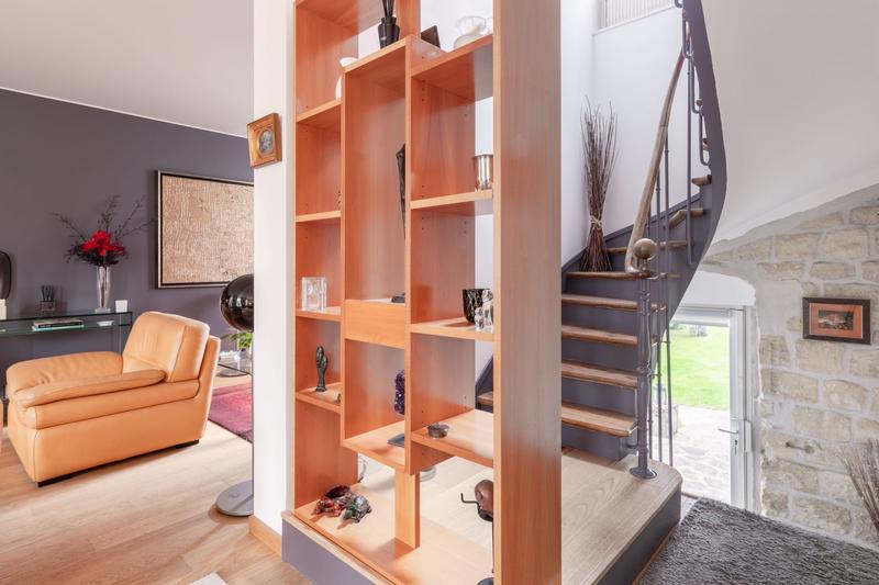 Maison - 245 m² - 10 pièces