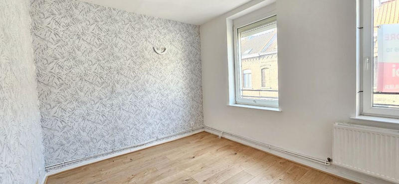 Maison - 85 m² - 5 pièces