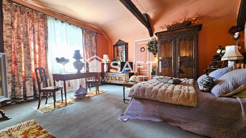 Maison - 337 m² - 11 pièces