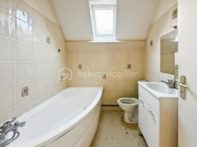 Maison - 140 m² - 7 pièces