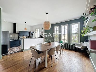 Maison - 189 m² - 6 pièces