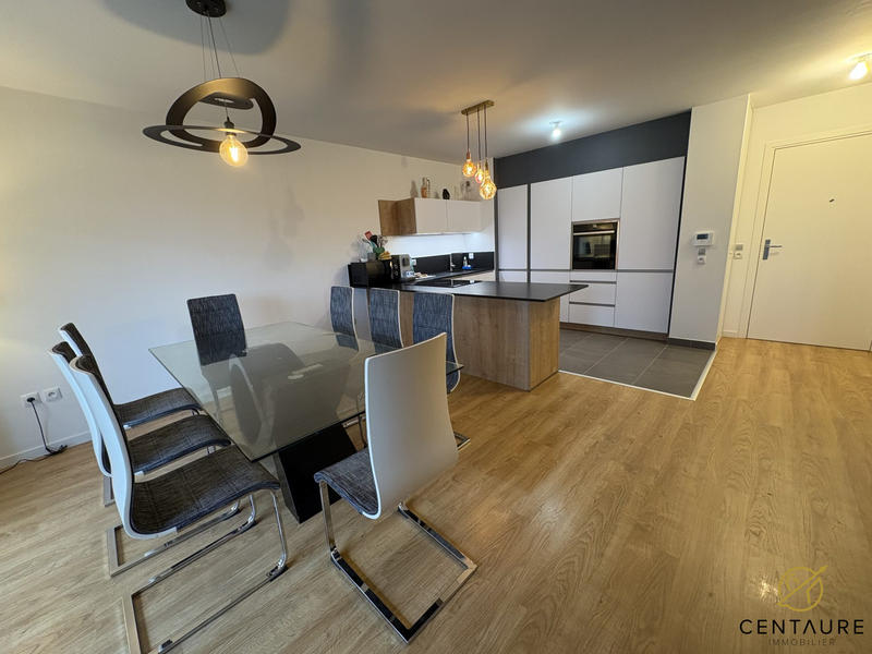 Appartement - 84 m² - 3 pièces