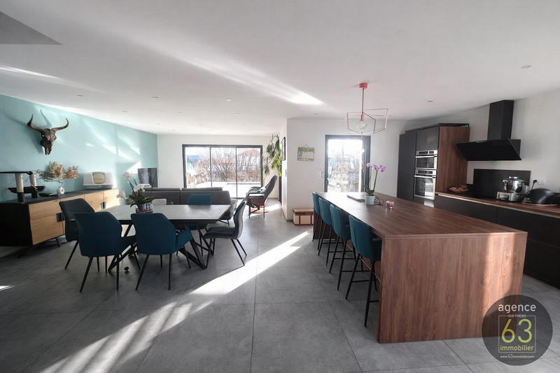 Maison contemporaine - 148 m² - 5 pièces