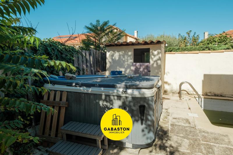 Maison - 255 m² - 6 pièces