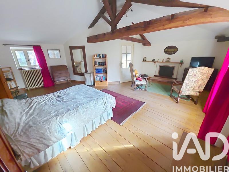 Maison - 290 m² - 8 pièces