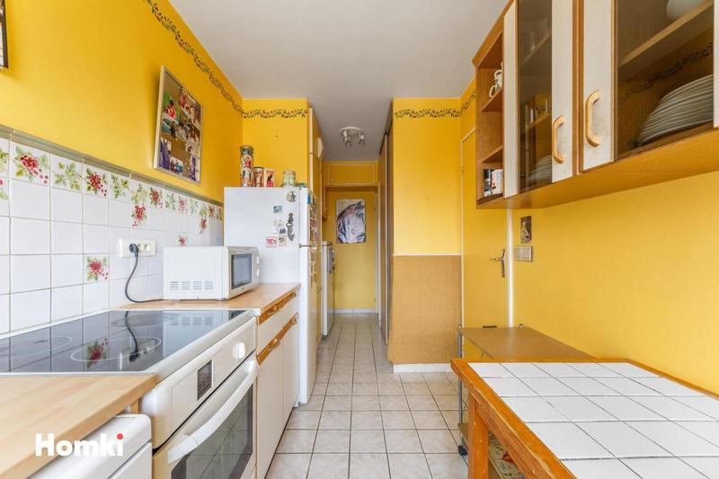 Appartement - 100 m² - 4 pièces