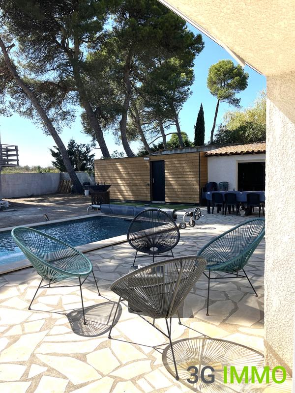 Maison - 244 m² - 9 pièces