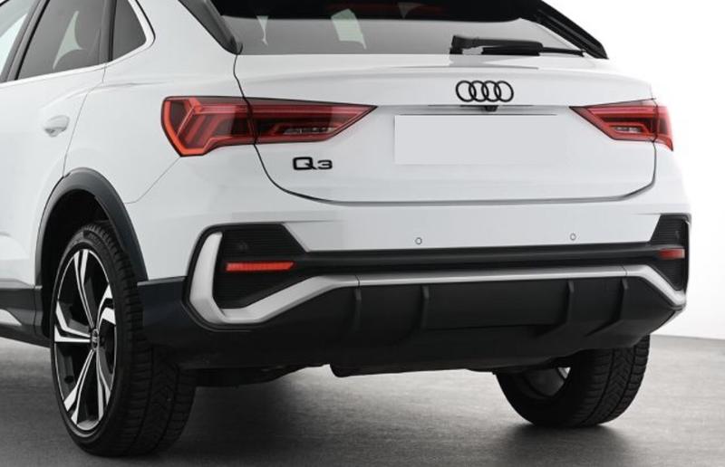 Audi Q3 Sportback 45 TFSIe 245 s-Line Hybride Rechargeable / Coffre Elec Attache Remorque Sieges Apple Carplay Android Auto Camera 360°