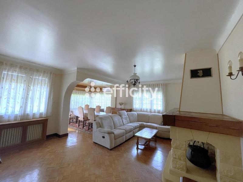 Maison - 160 m² - 5 pièces