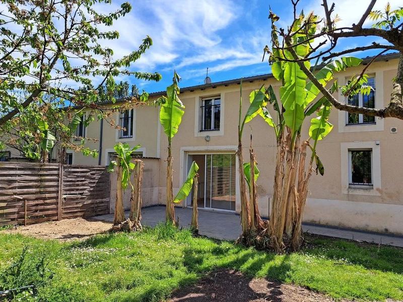 Maison - 430 m² - 15 pièces