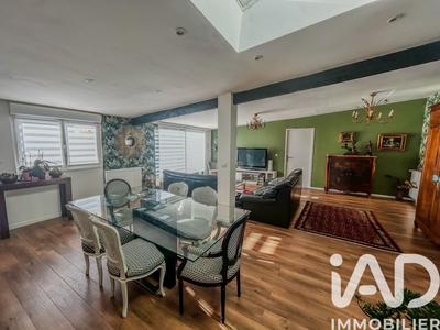 Maison - 195 m² - 5 pièces