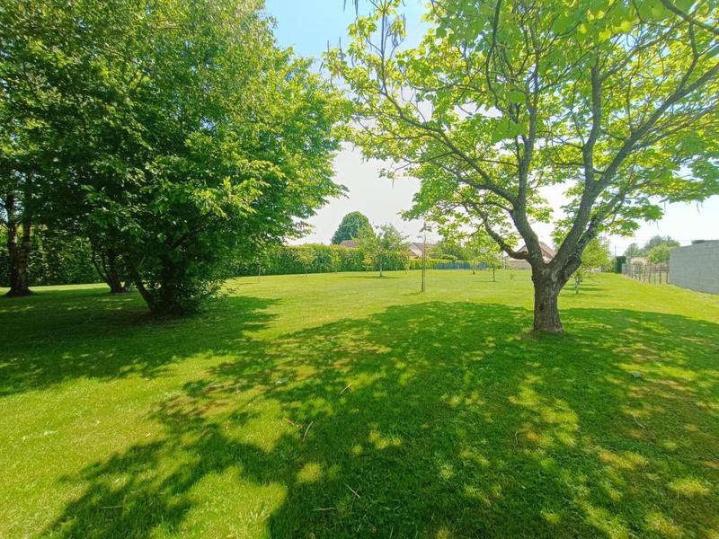 Terrain constructible - 2 164 m²