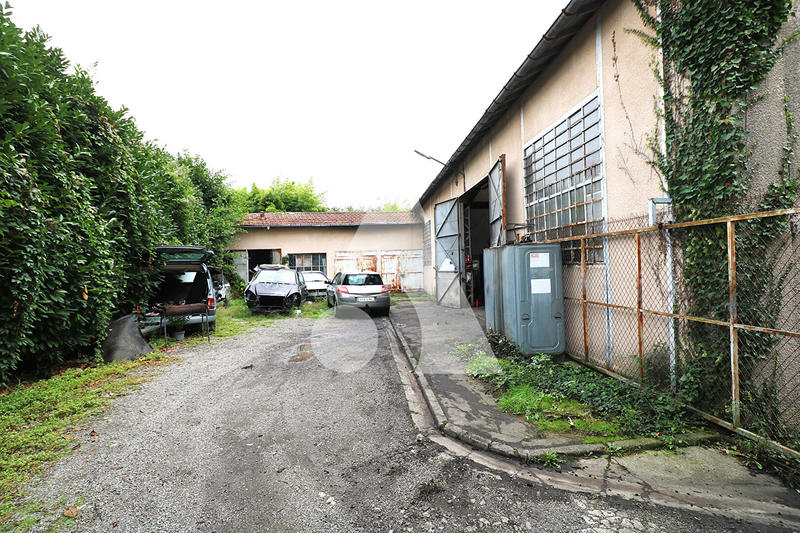 Local d'activité / Entrepôt - 501 m² - 5 pièces