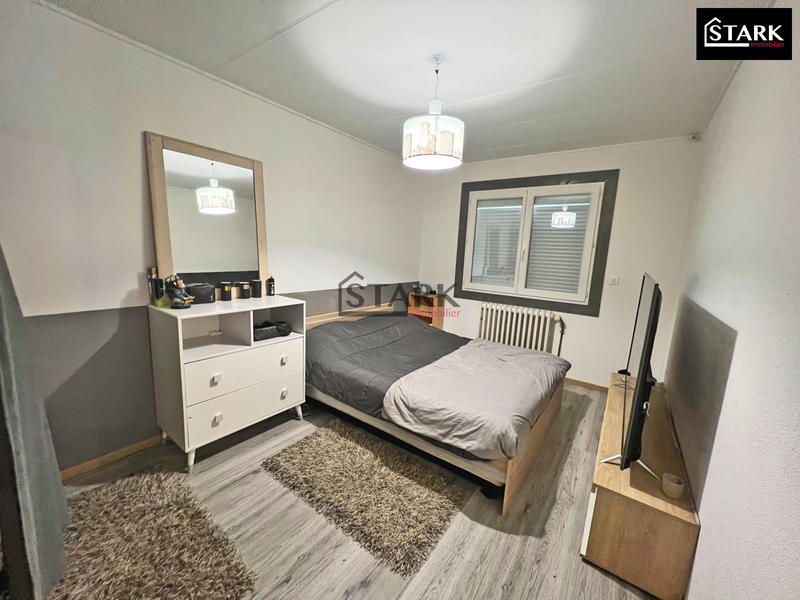 Maison - 170 m² - 8 pièces