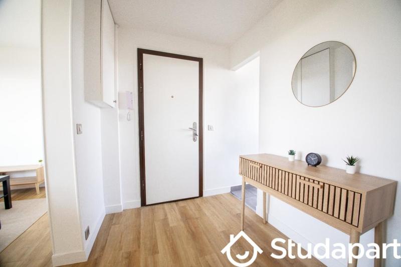 Chambre - 10 m² - 1 pièce