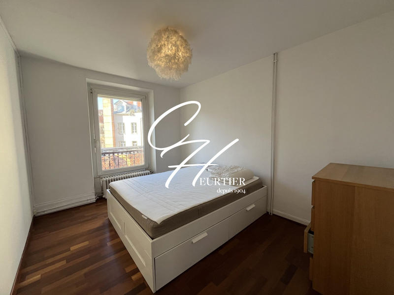 Appartement - 84 m² - 4 pièces