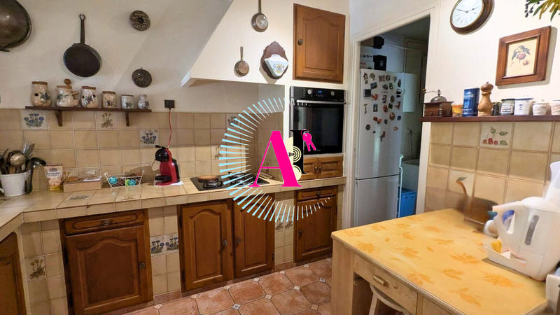 Maison traditionnelle - 130 m² - 6 pièces