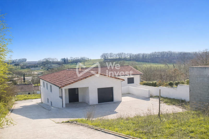 Maison - 254 m² - 8 pièces