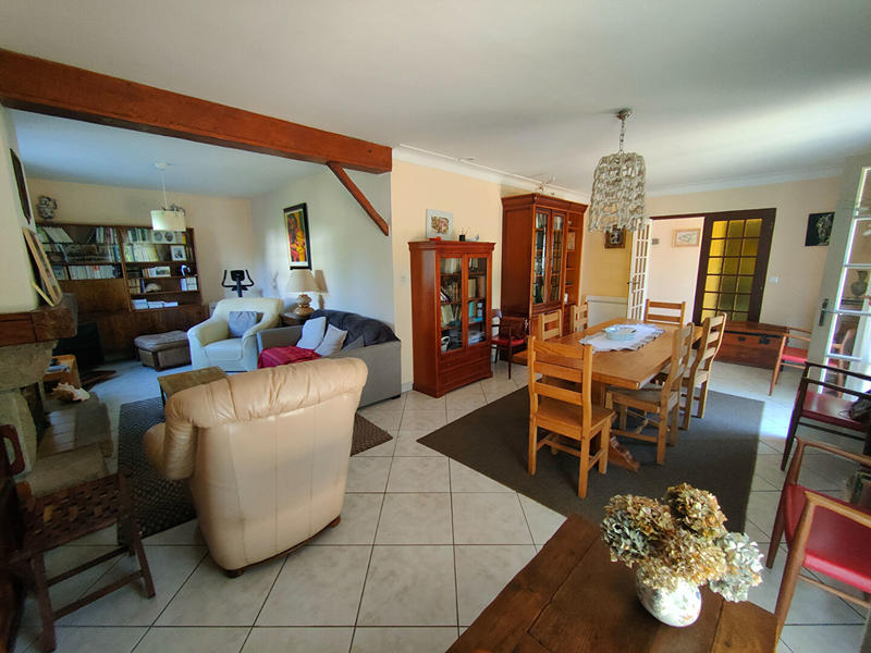 Maison - 141 m² - 7 pièces