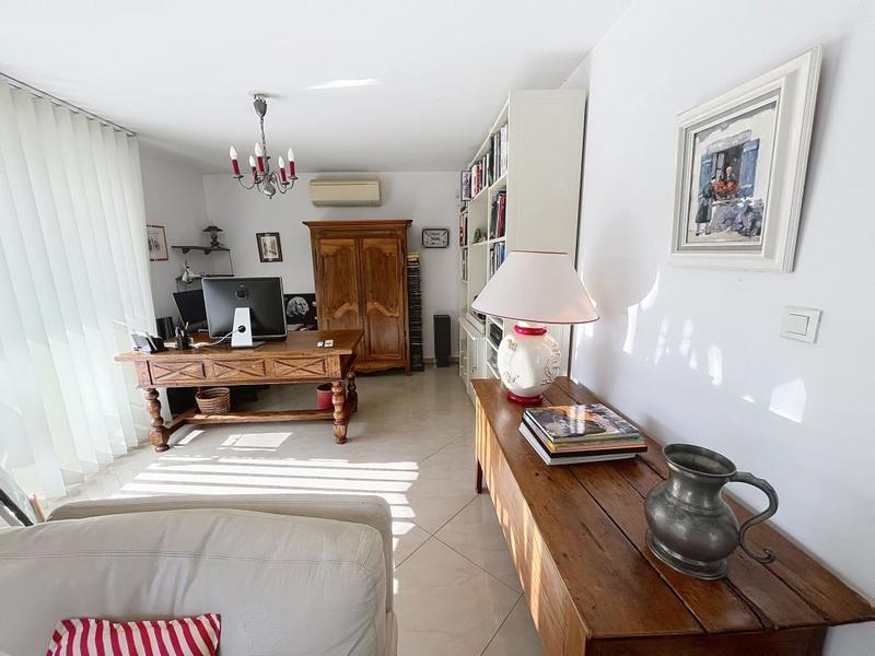 Appartement - 98 m² - 3 pièces