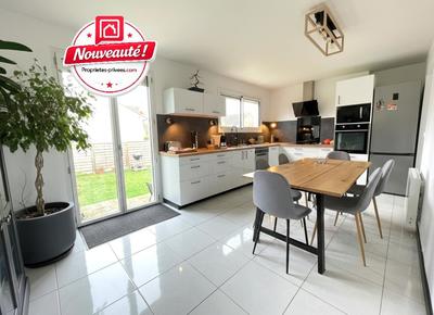 Maison - 115 m² - 6 pièces