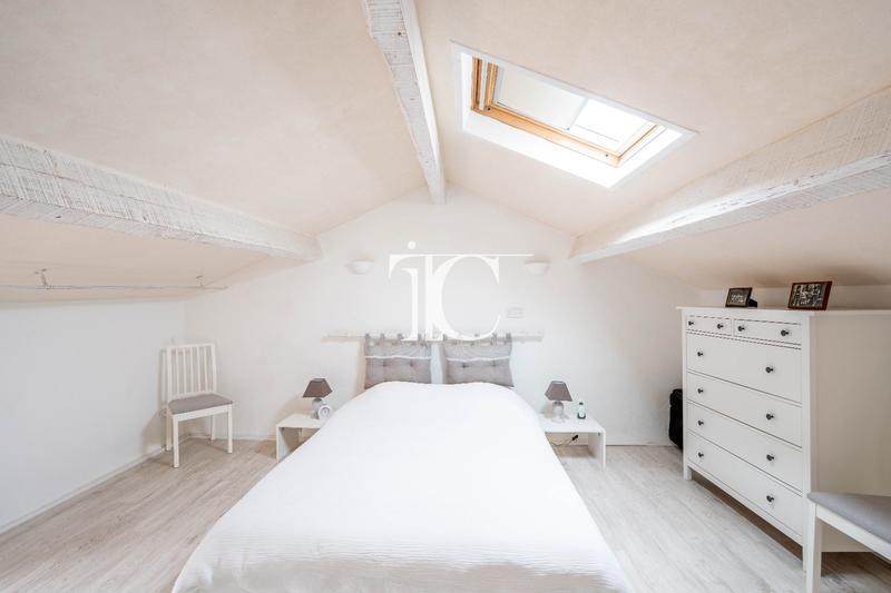 Maison - 537 m² - 12 pièces