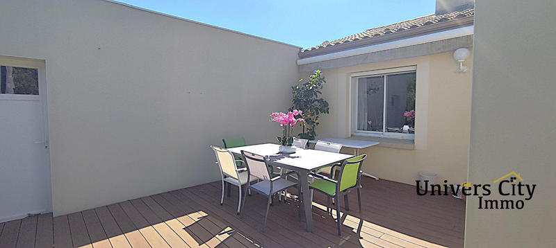 Maison - 196 m² - 7 pièces