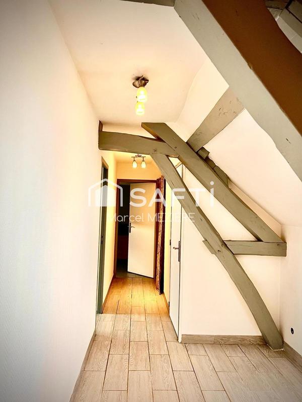 Maison - 180 m² - 11 pièces