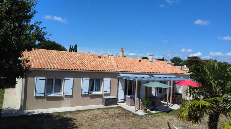 Maison - 99 m² - 5 pièces