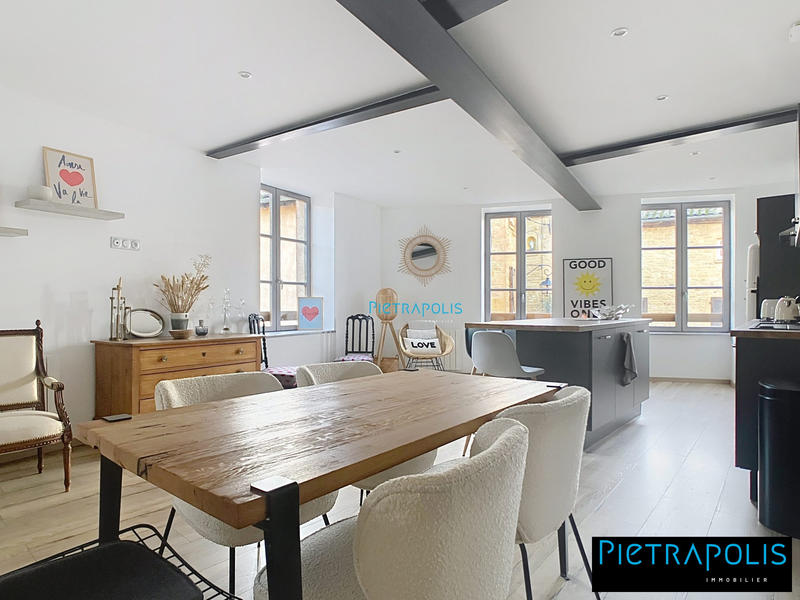 Appartement - 104 m² - 5 pièces