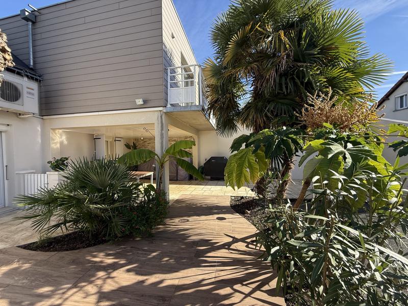 Maison - 138 m² - 5 pièces