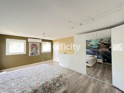 Maison - 160 m² - 5 pièces