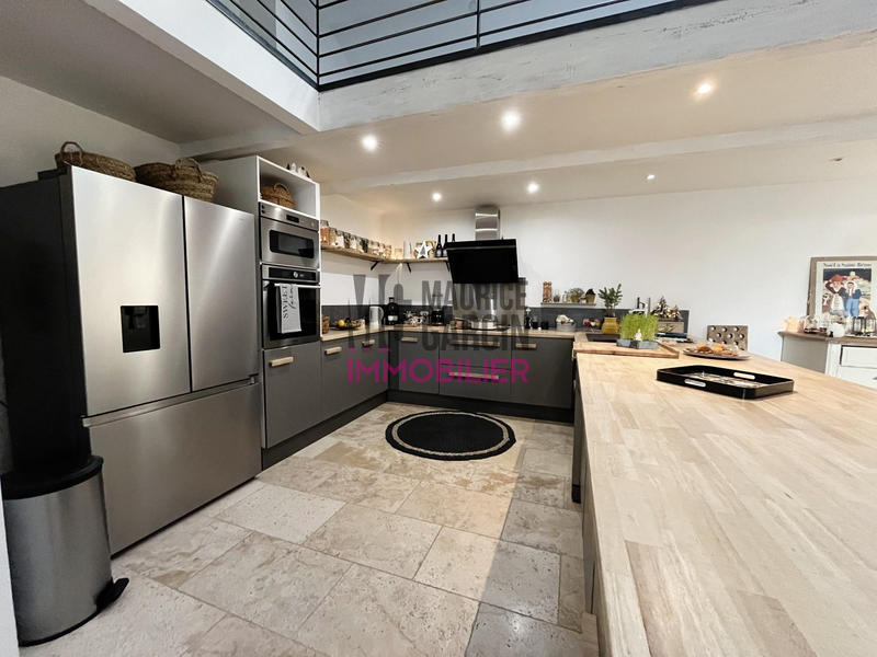 Maison - 140 m² - 4 pièces