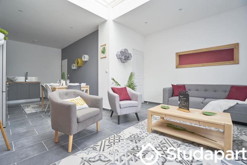 Chambre - 13 m² - 1 pièce