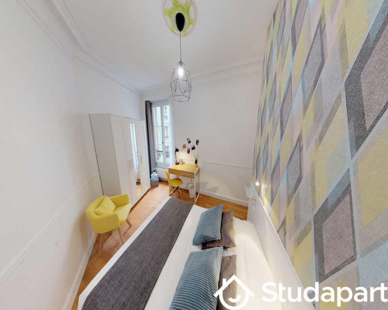 Chambre - 100 m² - 1 pièce