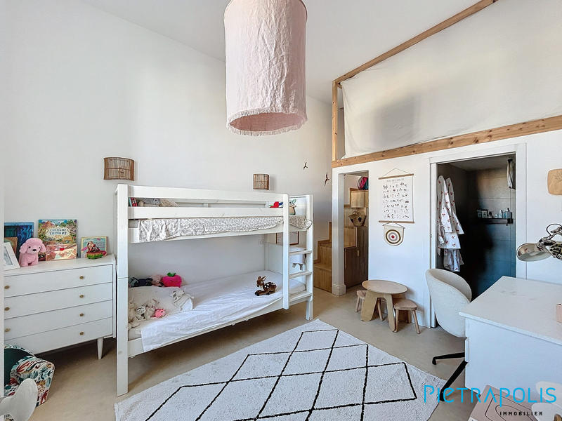 Appartement - 95 m² - 3 pièces