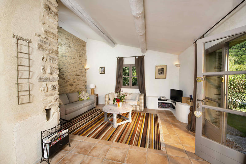 Mas - 351 m² - 12 pièces