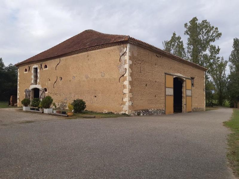 Corps de ferme - 205 m² - 6 pièces