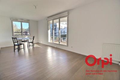 Appartement - 83 m² - 3 pièces