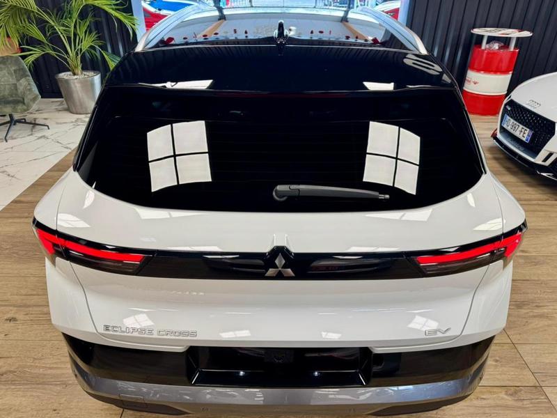 Mitsubishi Eclipse Cross II 87 Kwh 218 Invite+ Pack Intense
