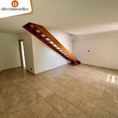 Appartement - 100 m² - 4 pièces