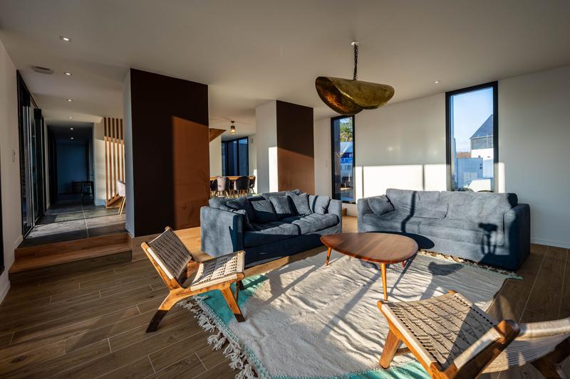 Villa - 236 m² - 8 pièces