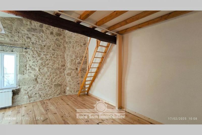 Maison de village - 80 m² - 3 pièces